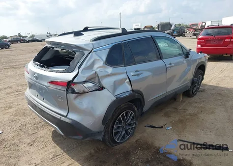 2026 Toyota Corolla Cross Xle from USA, damaged, VIN 7MUDAABG5TV153379